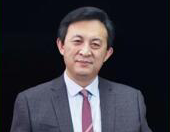 路遥：由苦难少年到人民作家