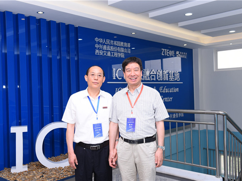 张晋生教授与陕西省铁路集团有限公司总经理乔怀玉合影