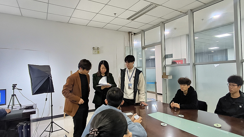 校领导现场检查指导开云普通话水平测试工作